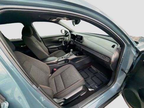 Used 2025 Honda HR-V Sport image 30