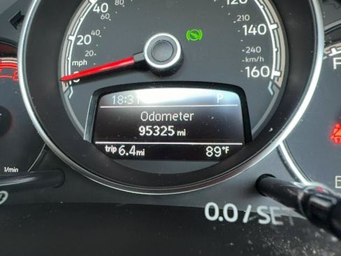 Used 2019 Volkswagen Beetle 2.0T S FWD image 8