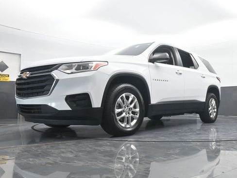 Used 2021 Chevrolet Traverse LS image 51