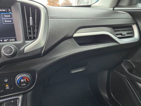 Used 2024 GMC Terrain SLT image 47