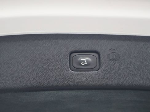 Used 2023 Ford Edge SEL w/ Convenience Package image 22