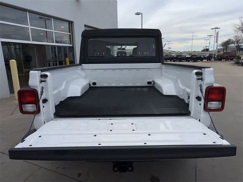 Used 2023 Jeep Gladiator Sport w/ Trailer Tow Package image 20