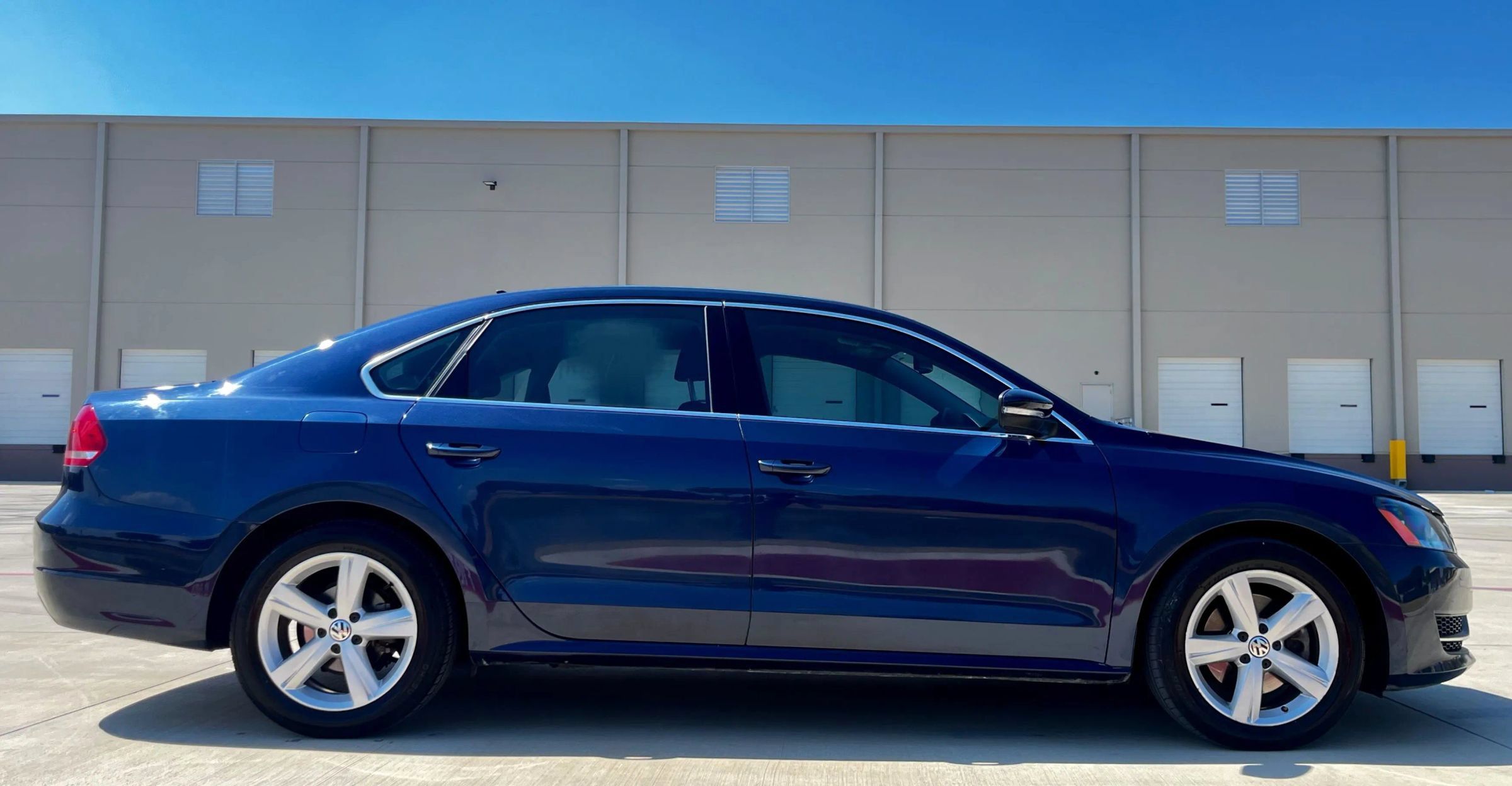 Used 2013 Volkswagen Passat 2.5 SE FWD image 8