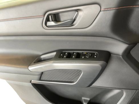 Used 2024 Nissan Pathfinder Rock Creek image 11