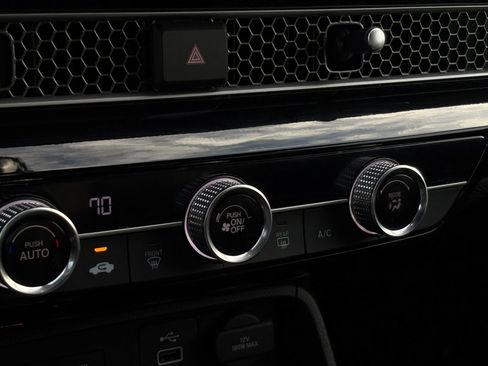 Used 2023 Honda Civic Sport image 8