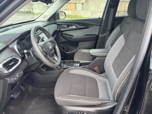 Used 2023 Chevrolet TrailBlazer LT image 9