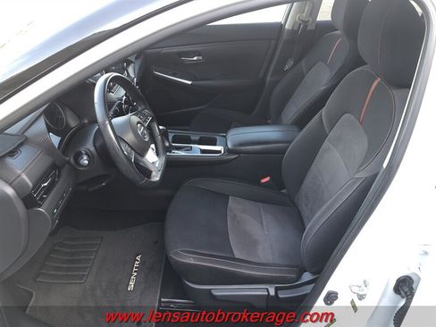 Used 2021 Nissan Sentra SR FWD image 11