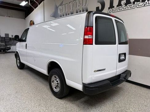 Used 2022 Chevrolet Express 2500 w/ Driver Convenience Package RWD image 7