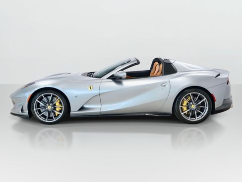 Certified 2021 Ferrari 812 GTS RWD image 2