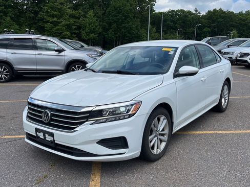 Used 2020 Volkswagen Passat 2.0T S FWD image 2