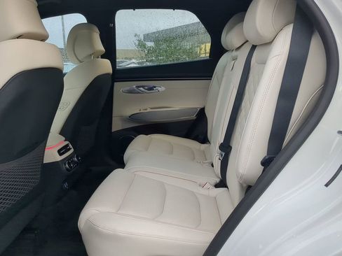 Used 2025 Genesis Electrified GV70 w/ Prestige Package AWD/4WD image 12