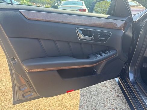 Used 2013 Mercedes-Benz E 350 E 350 w/ Premium 1 Pkg image 18