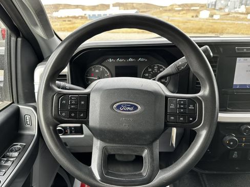 Used 2024 Ford F550 4x4 Crew Cab Super Duty image 5