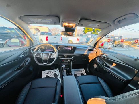 Used 2024 Buick Encore GX Sport Touring image 32