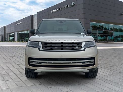 New 2026 Land Rover Range Rover Long Wheelbase SE AWD/4WD image 8