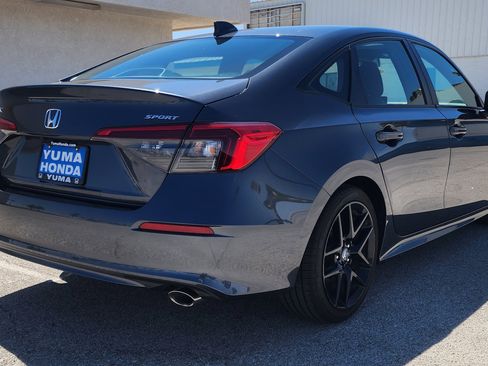 Used 2024 Honda Civic Sport image 5