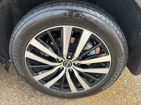 Used 2024 Nissan Pathfinder Platinum w/ Cargo Package image 14