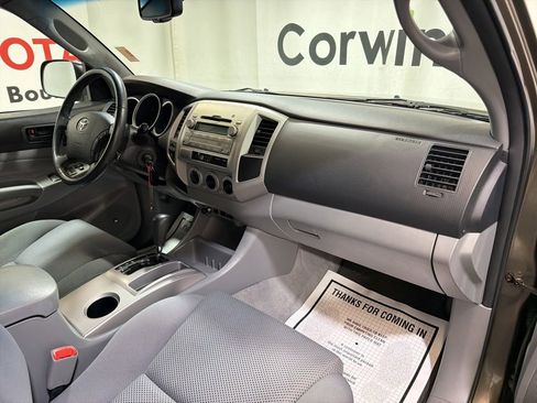 Used 2011 Toyota Tacoma 4x4 Double Cab w/ TRD Off-Road Pkg w/JBL Audio image 15