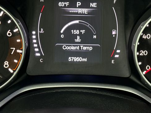 Used 2019 Jeep Compass Latitude w/ Safety & Security Group FWD image 23