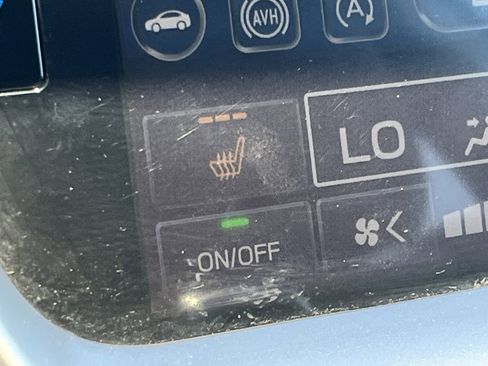 Used 2025 Subaru Outback Premium AWD/4WD image 3
