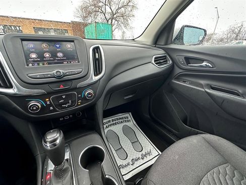 Used 2021 Chevrolet Equinox LT image 36