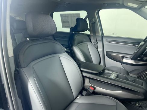 New 2026 Kia EV9 Light image 30