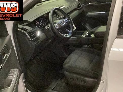 Used 2025 GMC Acadia Elevation AWD/4WD image 18