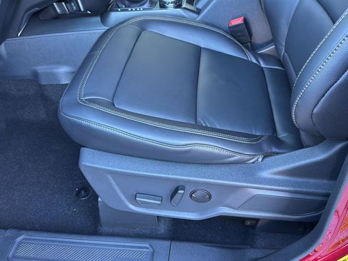 New 2025 Ford Bronco Badlands image 40