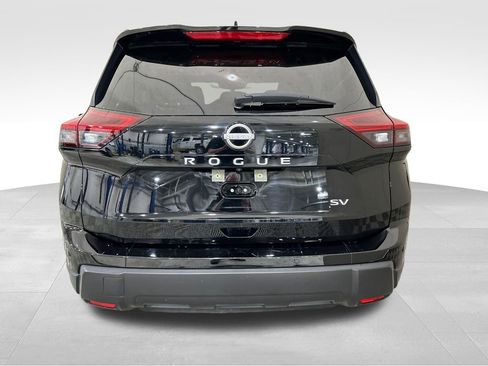 Used 2024 Nissan Rogue SV FWD image 4