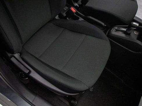 New 2025 Nissan Kicks Play S image 17