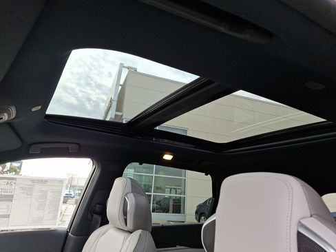 New 2026 INFINITI QX60 Autograph w/ Dark Cargo Package image 9