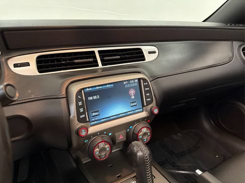 Used 2015 Chevrolet Camaro LT RWD image 39