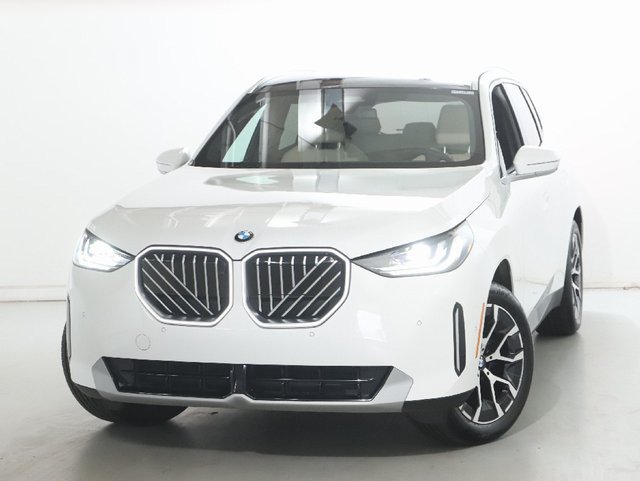 Used 2026 BMW X3 xDrive30i w/ Premium Package AWD/4WD image 3
