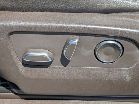 Used 2021 GMC Yukon Denali w/ Denali Premium Package image 17