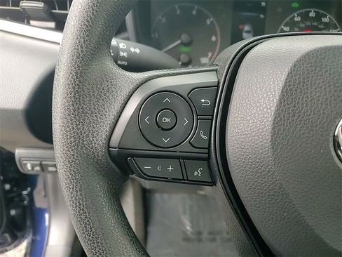 Used 2025 Toyota Corolla LE image 26