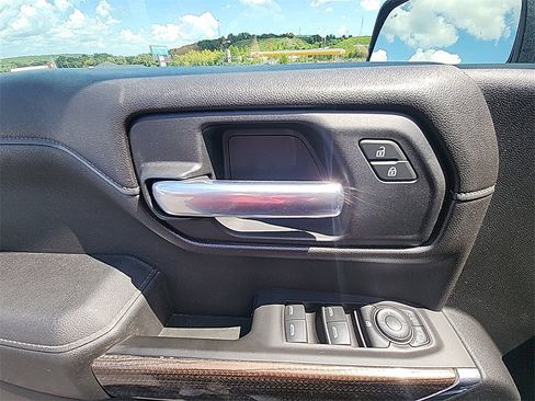 Used 2021 Chevrolet Silverado 1500 LT Trail Boss w/ Convenience Package II image 14