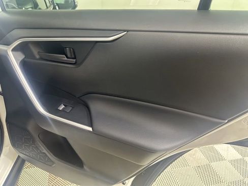 Used 2023 Toyota RAV4 LE AWD/4WD image 22