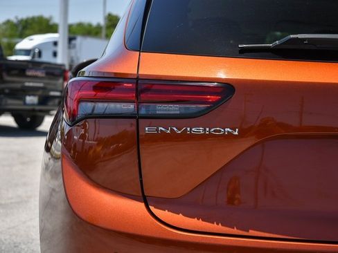 Used 2021 Buick Envision Essence image 8