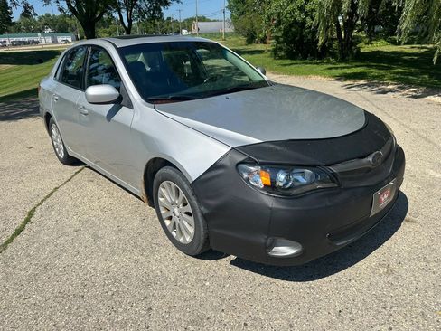 Used 2010 Subaru Impreza 2.5i Premium AWD/4WD image 4