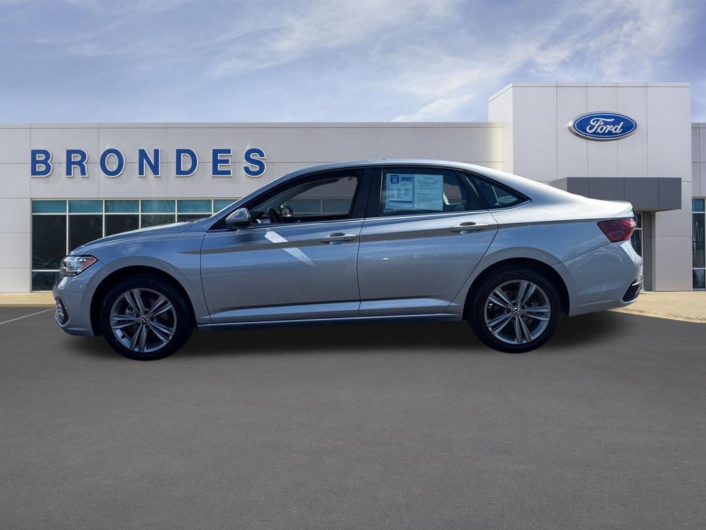 Used 2024 Volkswagen Jetta SE FWD 360° Tour