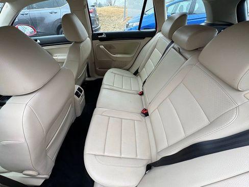 Used 2014 Volkswagen Jetta TDI image 16