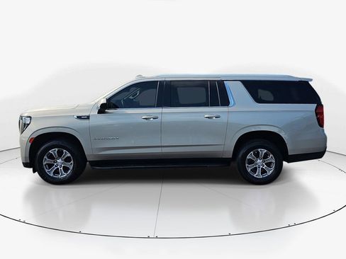Used 2022 GMC Yukon XL SLE w/ Gmc Pro Safety Plus Package RWD image 10