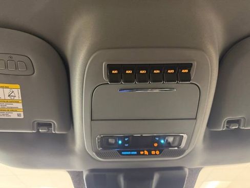 New 2026 Ford F250 4x4 Crew Cab Super Duty image 17