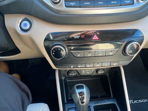 Used 2017 Hyundai Tucson Sport image 20