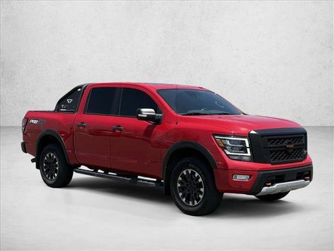 Used 2021 Nissan Titan PRO-4X w/ Pro-4x Convenience Package AWD/4WD image 3