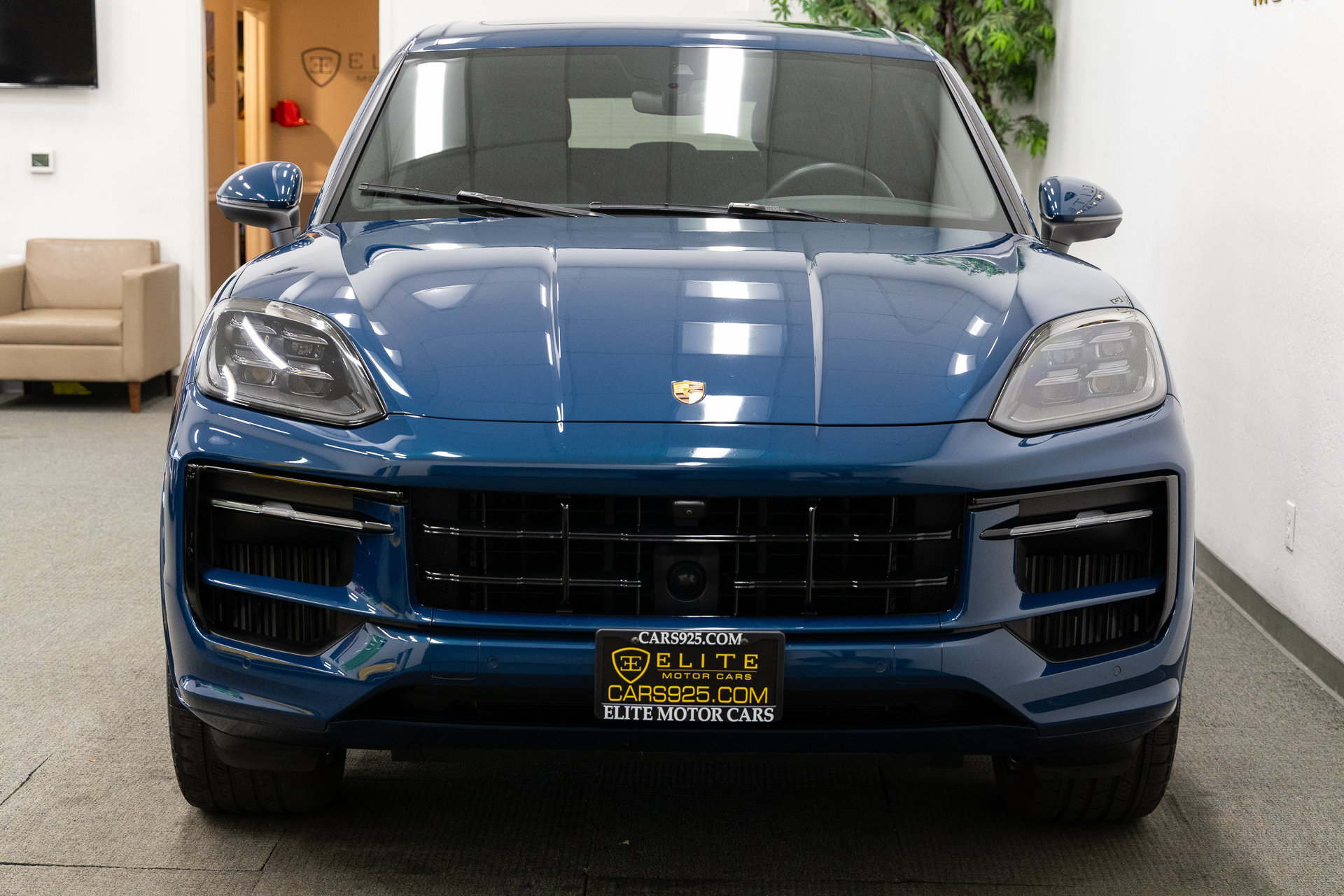 Used 2024 Porsche Cayenne S AWD/4WD image 12