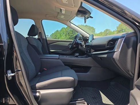 Used 2021 Nissan Rogue S FWD image 35