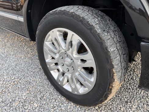 Used 2013 Ford F150 Platinum image 15
