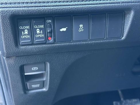 Certified 2025 Honda Odyssey EX-L image 24