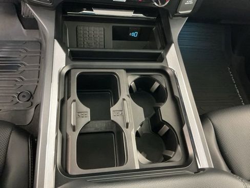 Used 2024 Ford F350 Lariat w/ Camper Package image 23